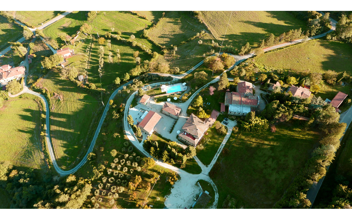 Bio Agriturismo Caprese 1 Luftaufnahme 02 Bio Agriturismo Caprese 1 Luftaufnahme 02