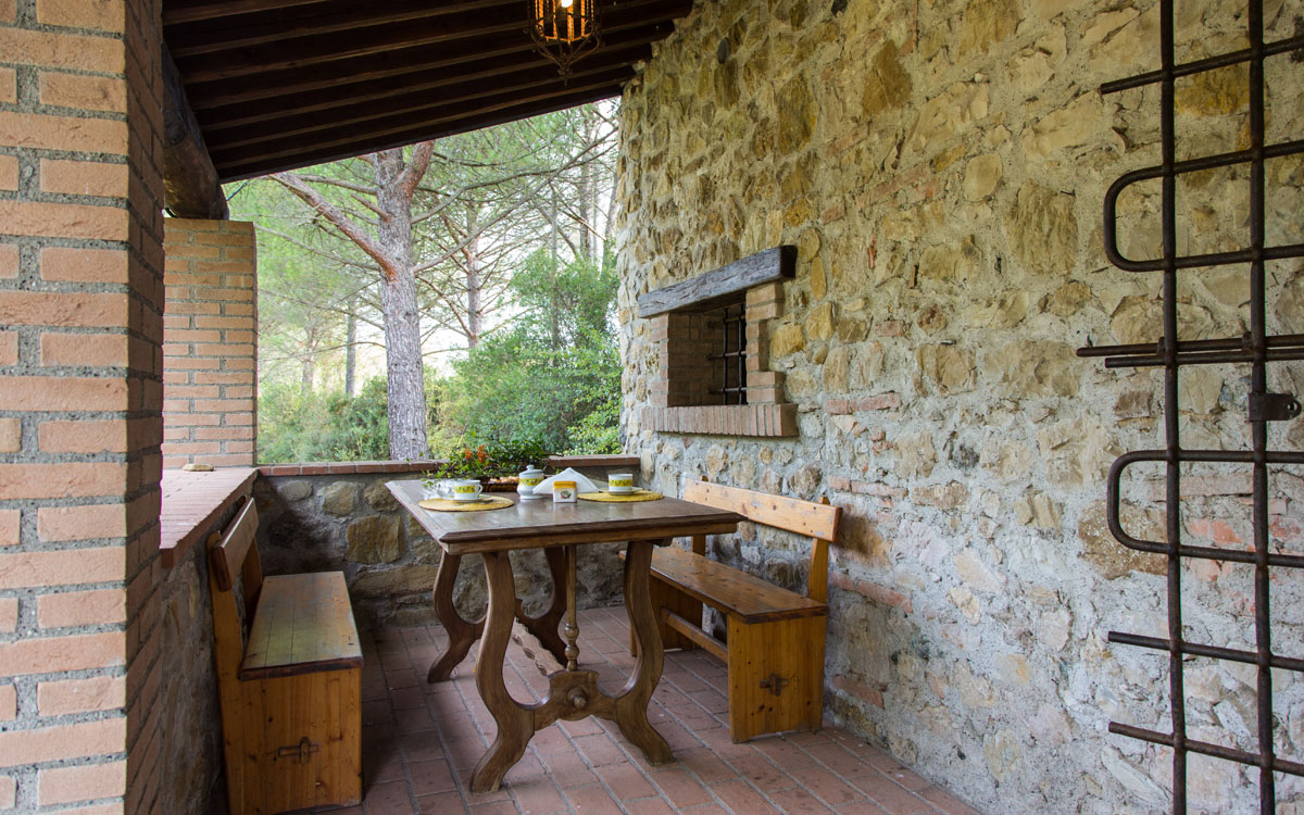 Cottage La Sassa 1 Veranda 03