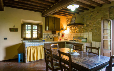 Holiday apartment Chianni 6 kitchen-living room 01