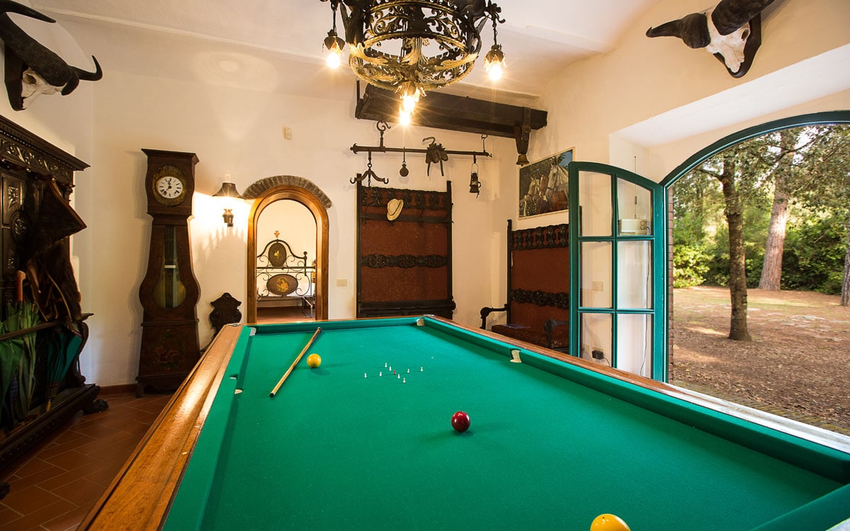 Landvilla Guardistallo Billardzimmer 06