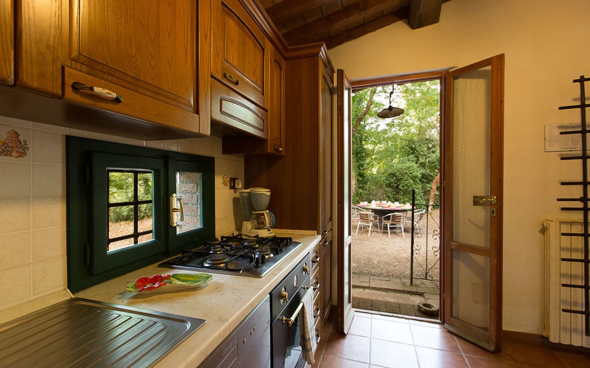 Landvilla Guardistallo Küche 02