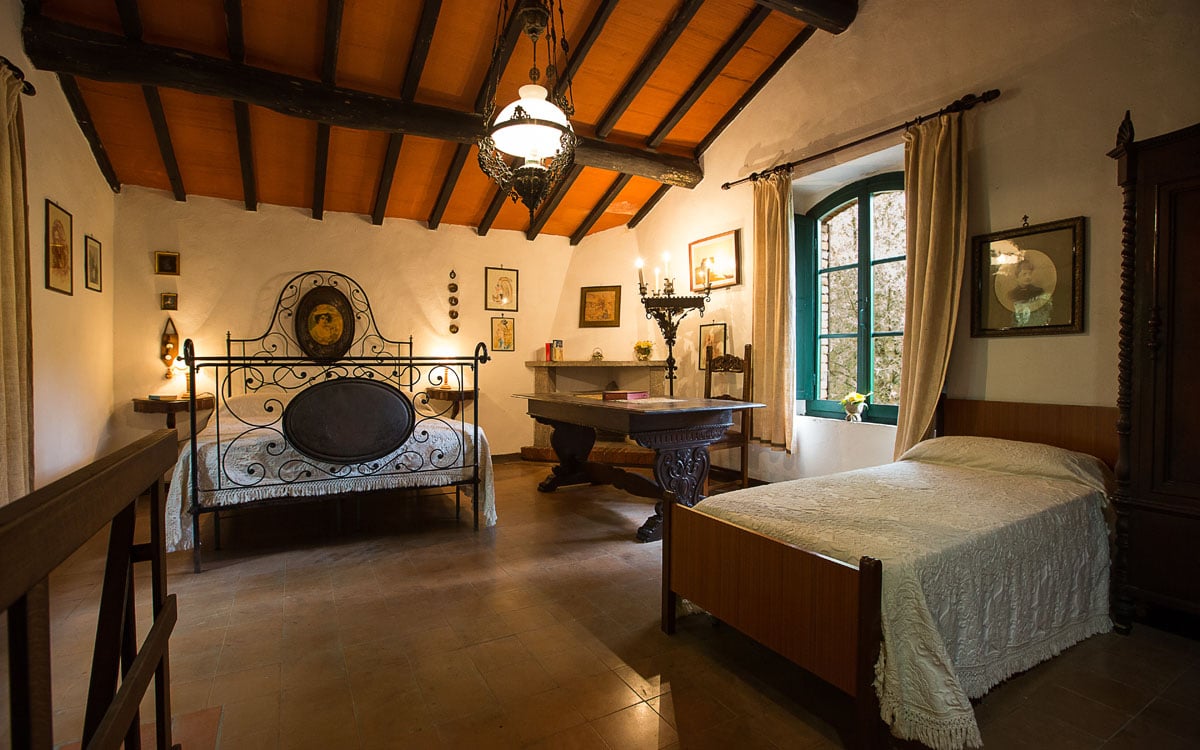 Landvilla Guardistallo Schlafzimmer 03