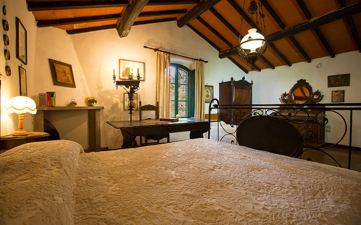 Landvilla Guardistallo Schlafzimmer 06