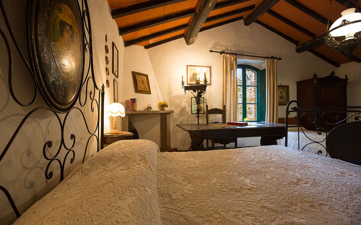 Landvilla Guardistallo Schlafzimmer 07