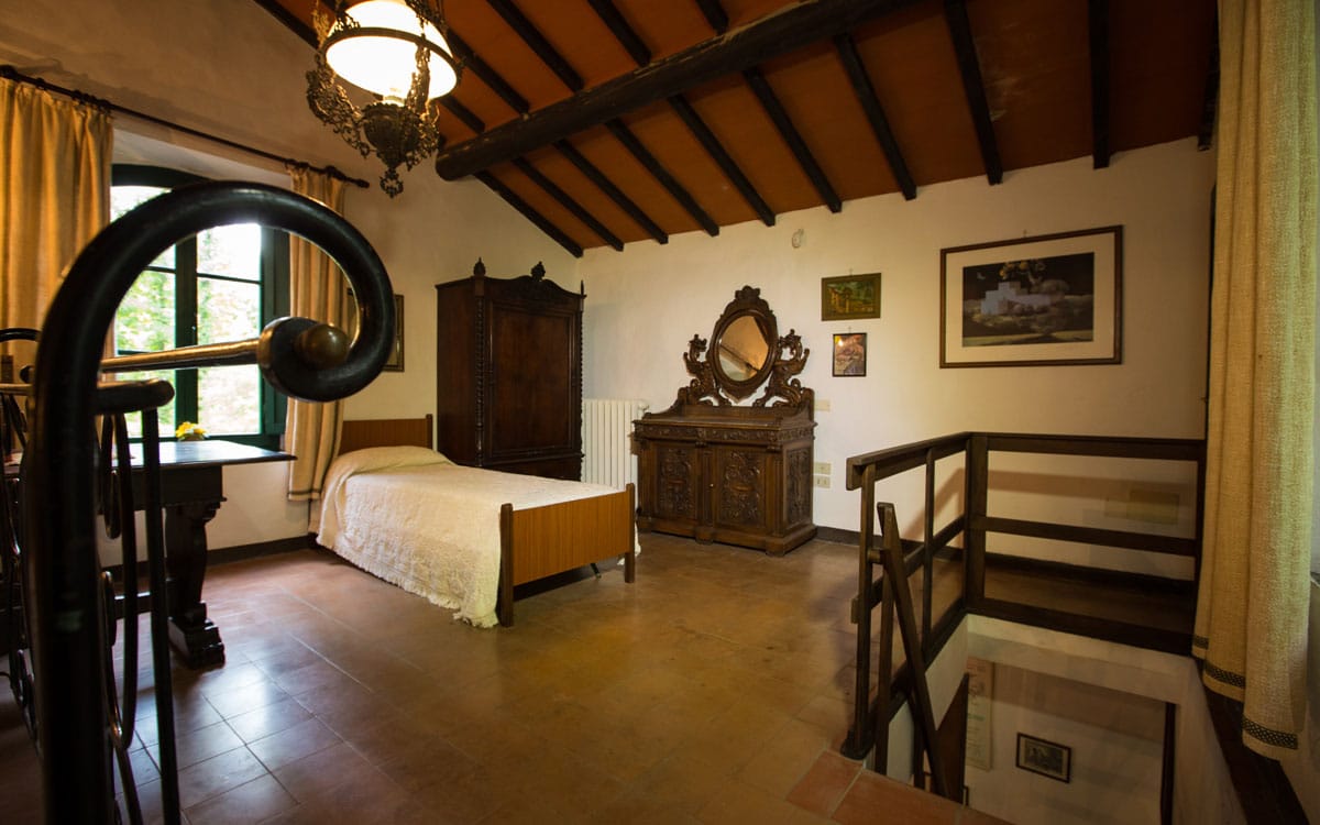 Landvilla Guardistallo Schlafzimmer 08