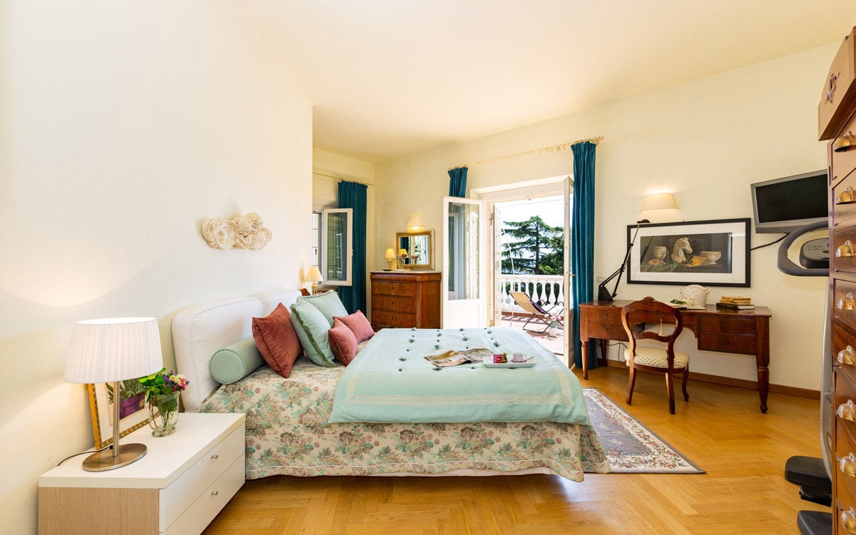 Villa Chianni 9 Schlafzimmer 01 Villa Chianni 9 Schlafzimmer 01