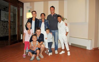 Elisa und Davide mit Ihren Kunden in Terricciola