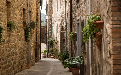 Zu Fuß zum Dorf Toscana Forum