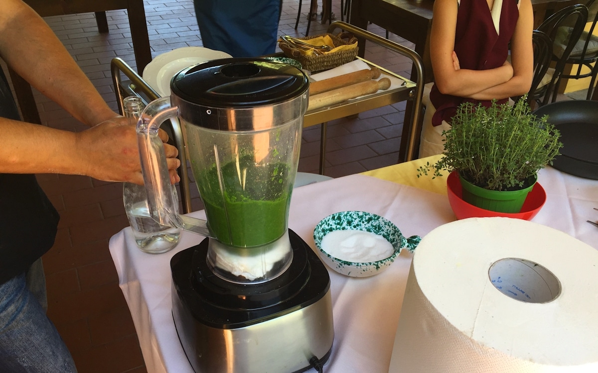 Bio-Kochkurs 14 ~ Nudelteig vorbereiten Bio-Kochkurs 14 ~ Nudelteig vorbereiten