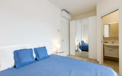 Ferienwohnung Selvatelle Schlafzimmer 2 mit Badezimmer (2)