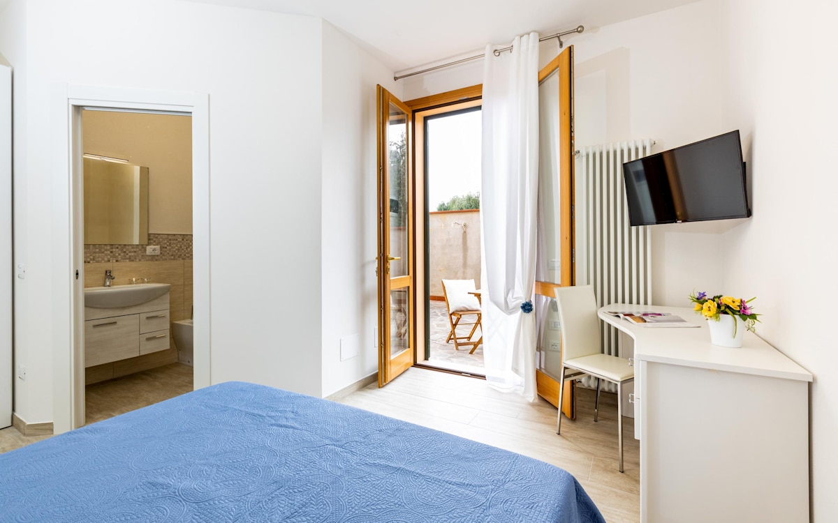 Ferienwohnung Selvatelle Schlafzimmer 2 mit Badezimmer (3) Ferienwohnung Selvatelle Schlafzimmer 2 mit Badezimmer (3)
