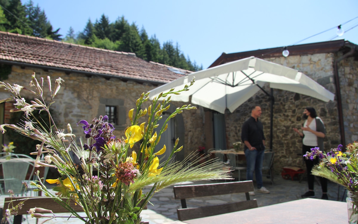 Borgo Quarrazzana Innenhof (1) Borgo Quarrazzana Innenhof (1)