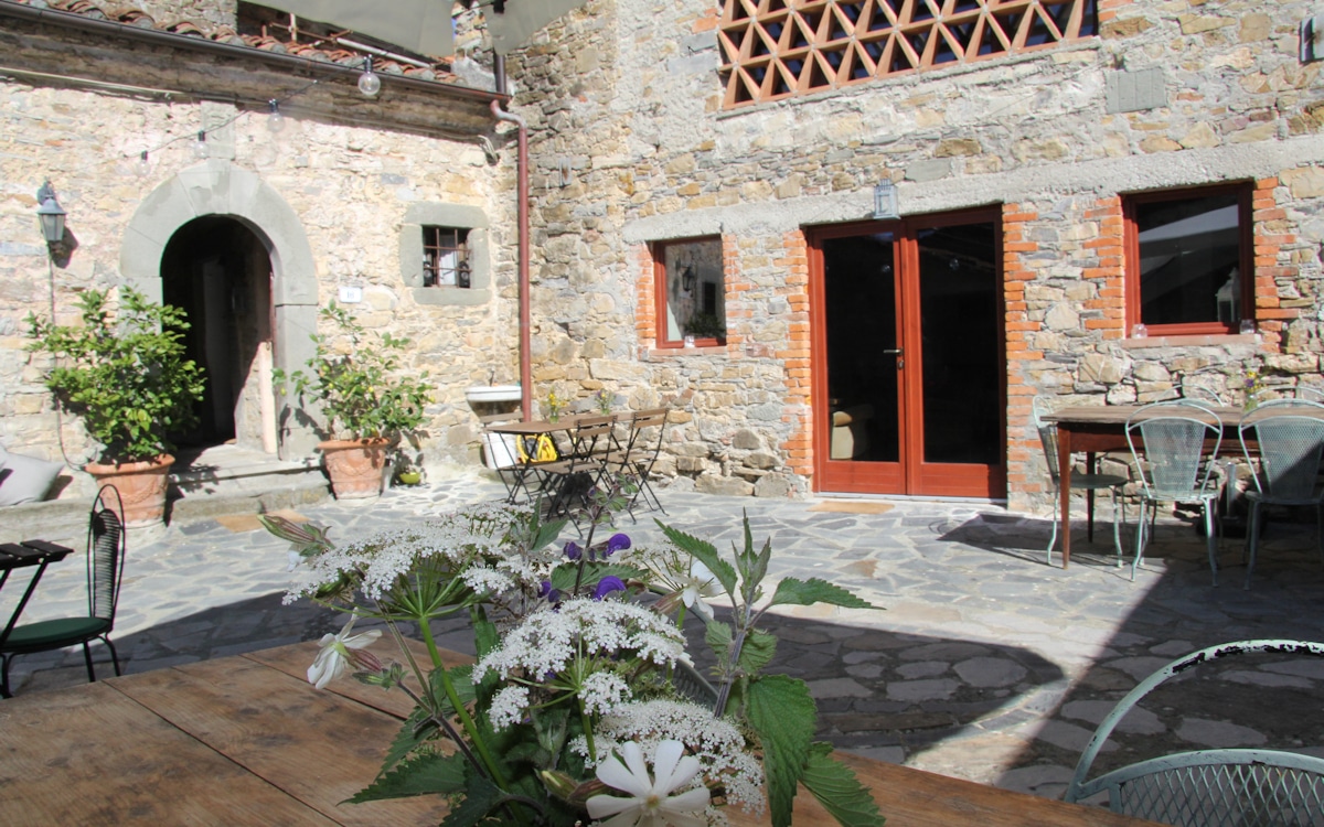 Borgo Quarrazzana Innenhof (20) Borgo Quarrazzana Innenhof (20)