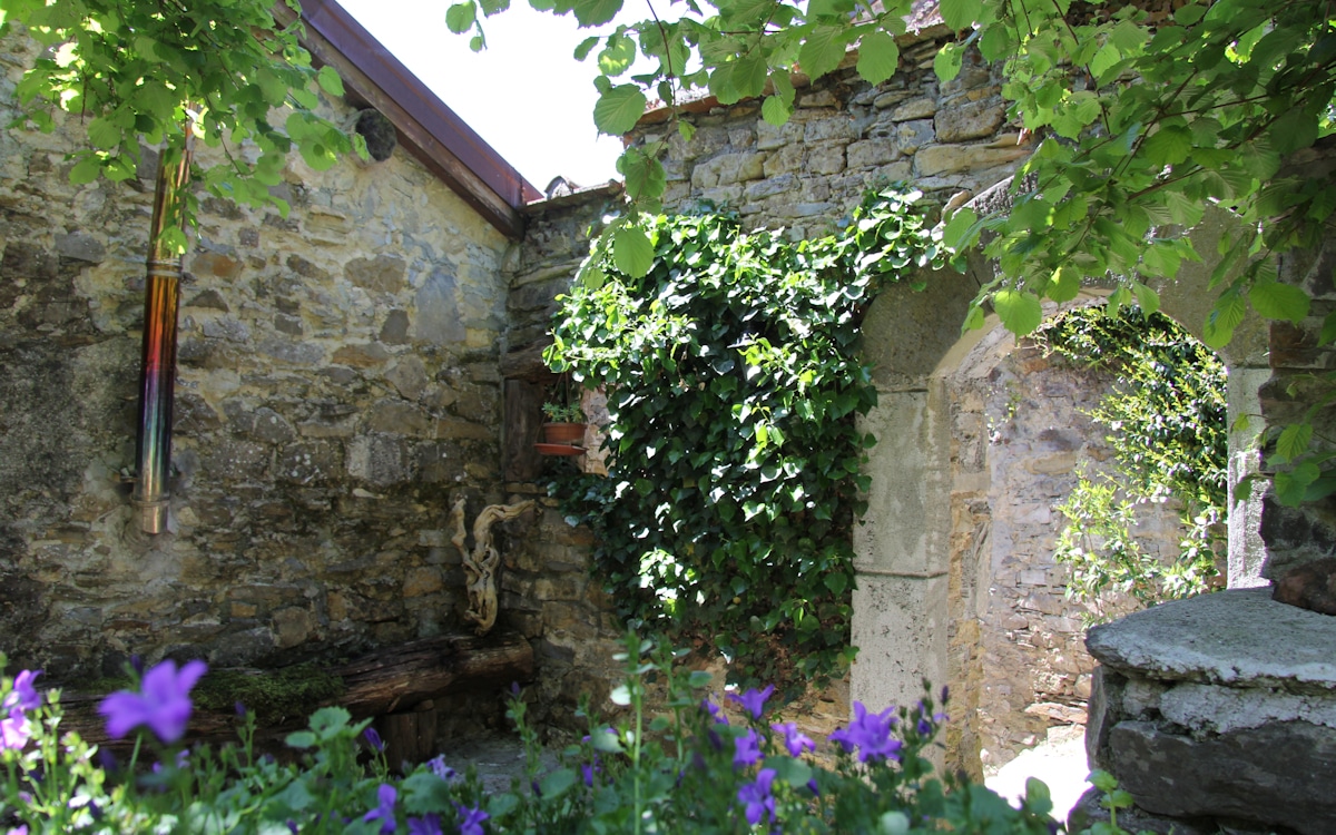 Borgo Quarrazzana Innenhof (9) Borgo Quarrazzana Innenhof (9)
