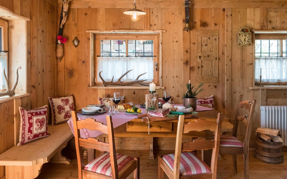 Chalet Trentino-Südtirol Wohnzimmer (1) Chalet Trentino-Südtirol Wohnzimmer (1)