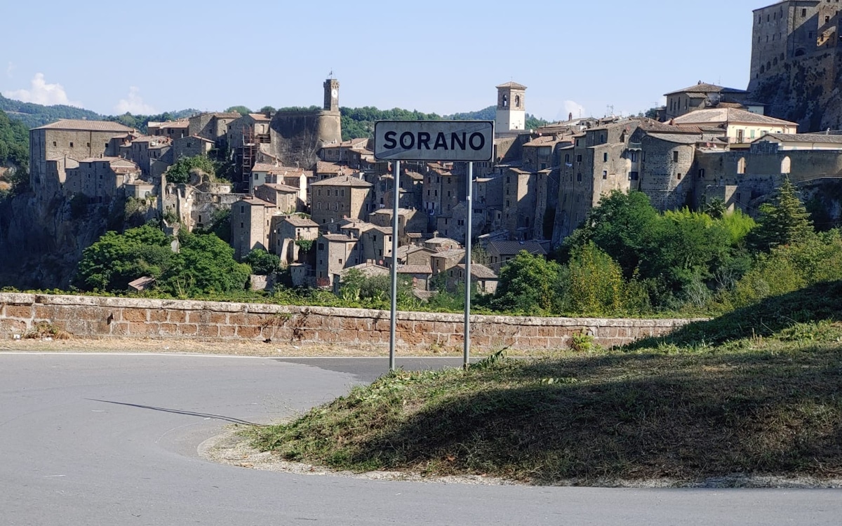 Sorano (1) Sorano (1)