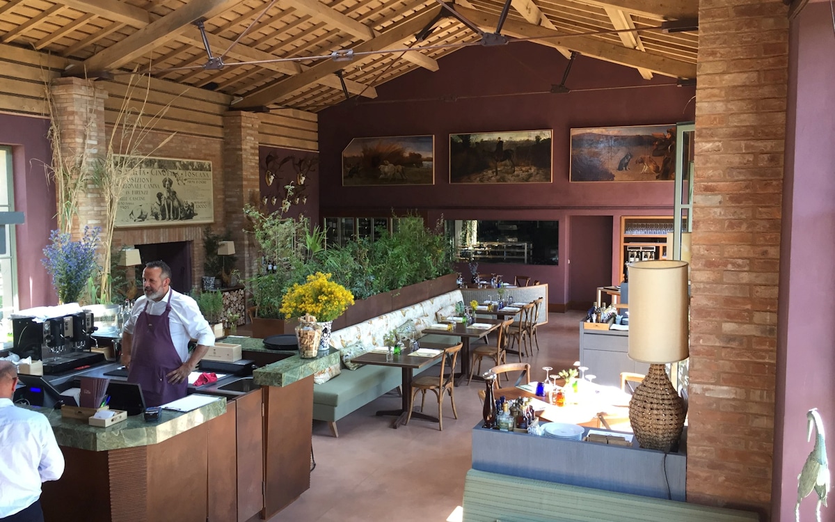 Weinprobe in Bolgheri - Weinkeller (26) Weinprobe in Bolgheri - Weinkeller (26)