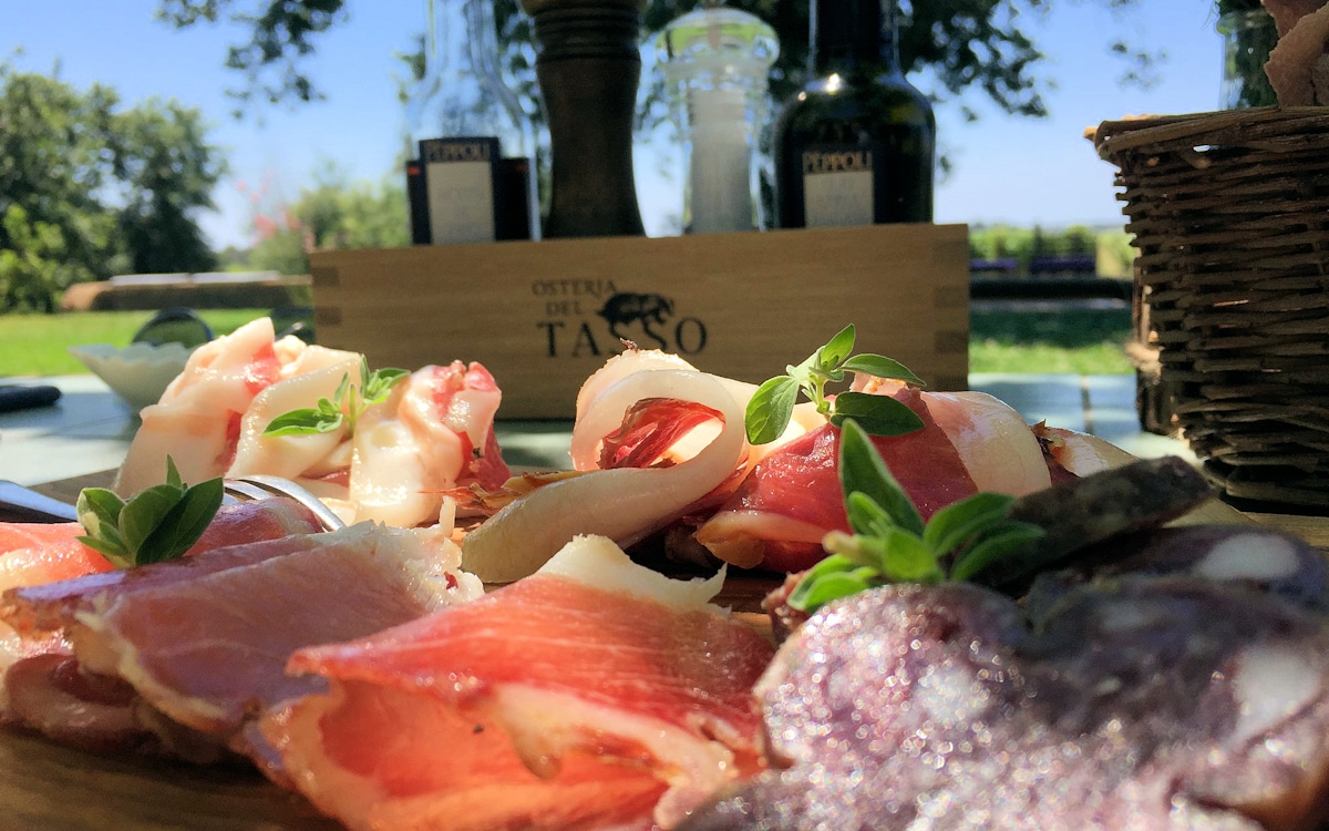 Weinprobe in Bolgheri - Weinkeller (30) Weinprobe in Bolgheri - Weinkeller (30)