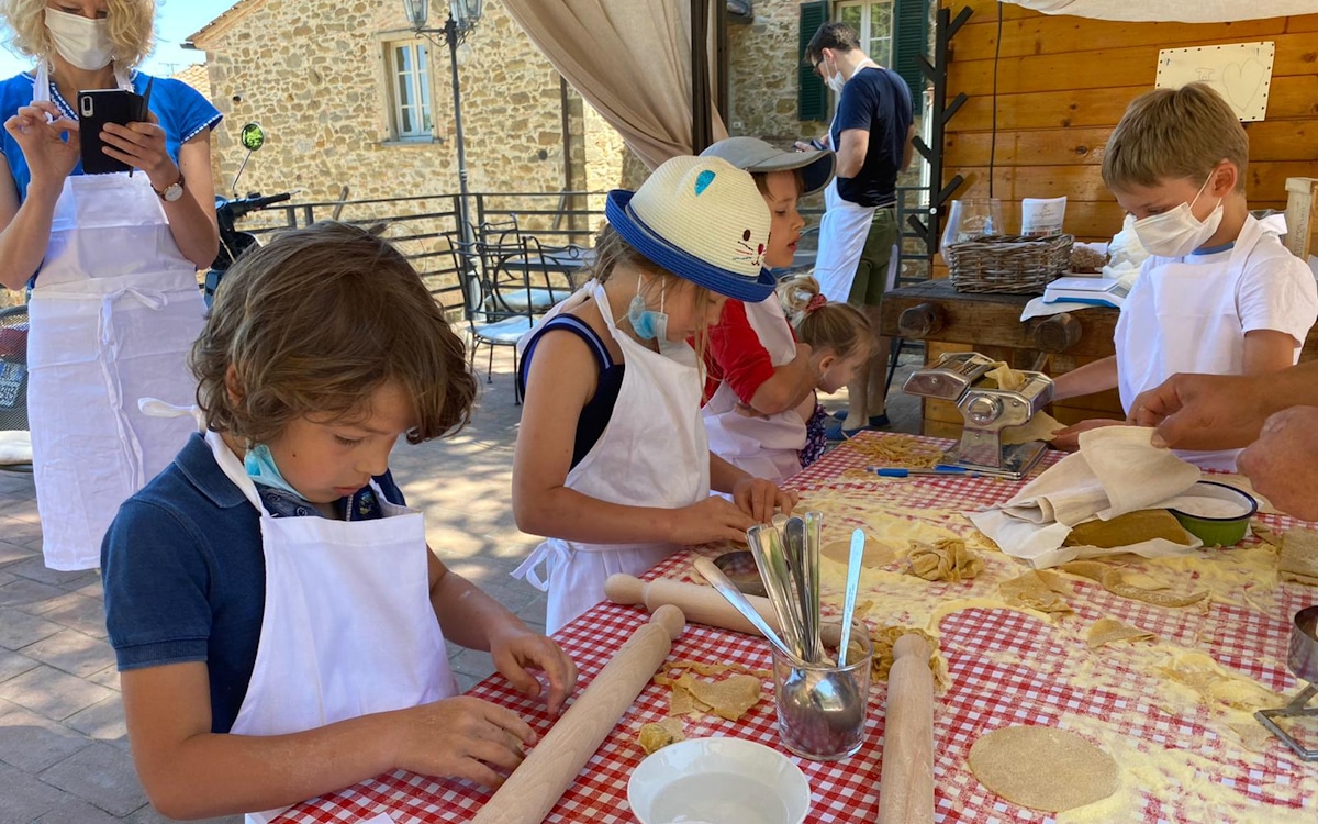 Kochkurs für Kinder in der Toskana (7) Kochkurs für Kinder in der Toskana (7)
