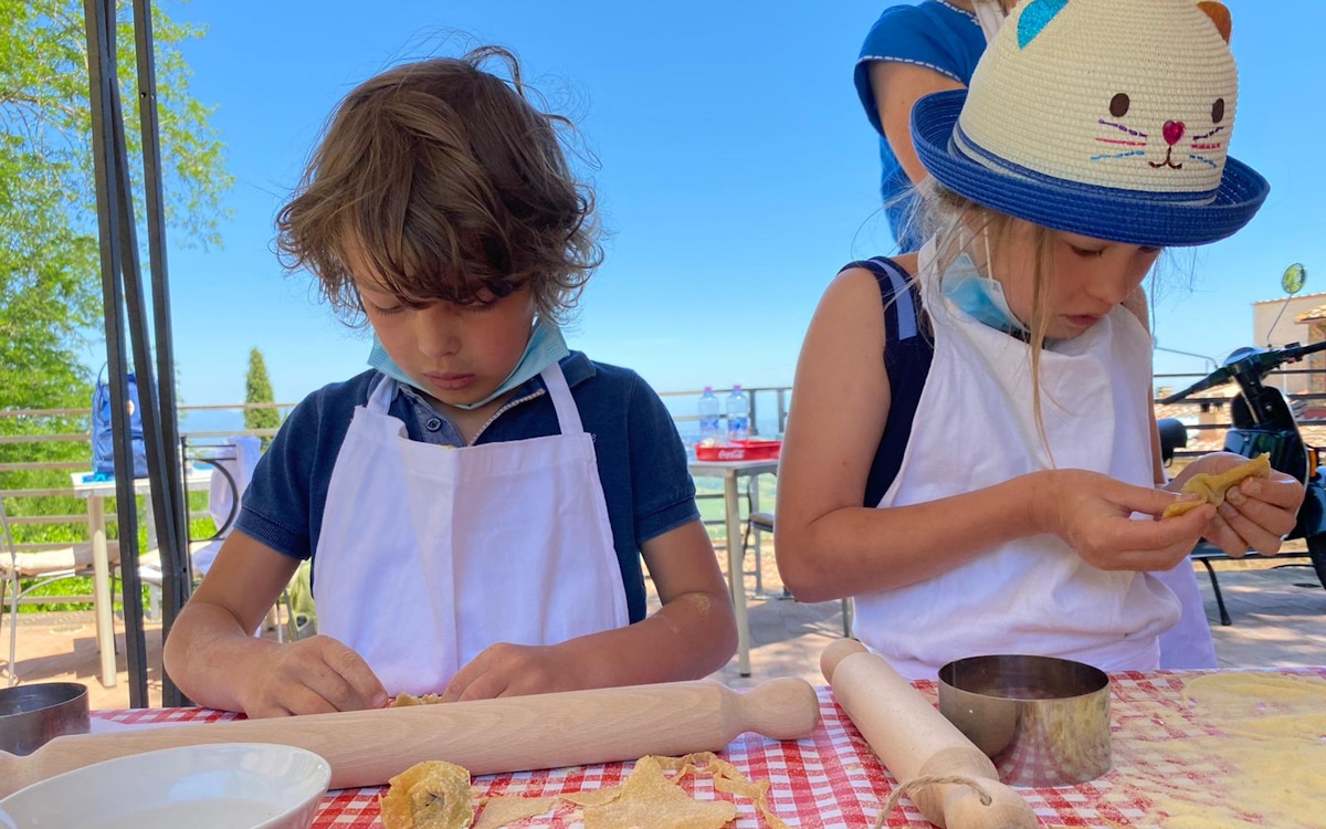 Kochkurs für Kinder in der Toskana (8) Kochkurs für Kinder in der Toskana (8)