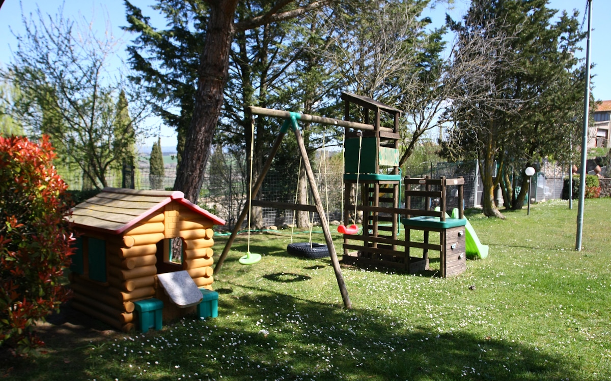 Haus Chianni 4, Spielplatz Haus Chianni 4, Spielplatz