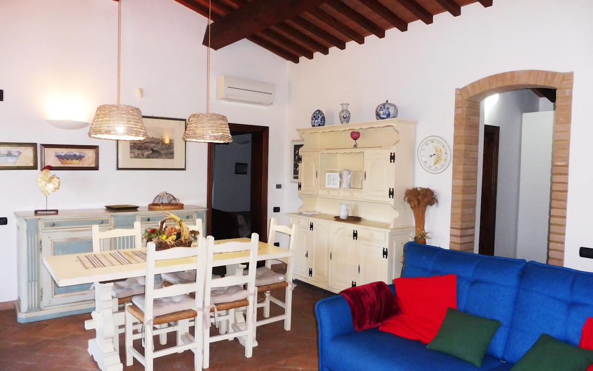 Haus Chianni 4, Wohnzimmer mit Essecke Haus Chianni 4, Wohnzimmer mit Essecke