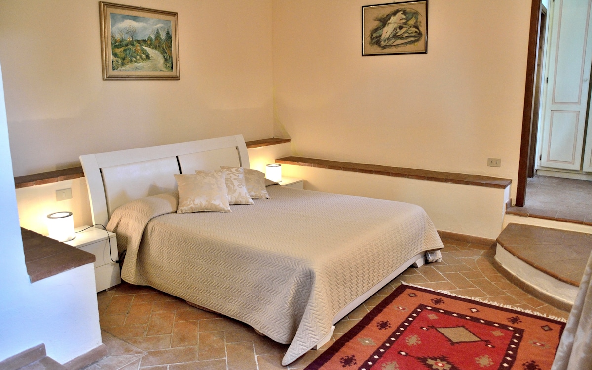 Landhaus Gaiole 3, Schlafzimmer 1 (2) Landhaus Gaiole 3, Schlafzimmer 1 (2)