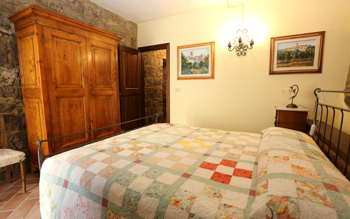Villa Gaiole 4, Schlafzimmer 2 Untergeschoss (1) Villa Gaiole 4, Schlafzimmer 2 Untergeschoss (1)