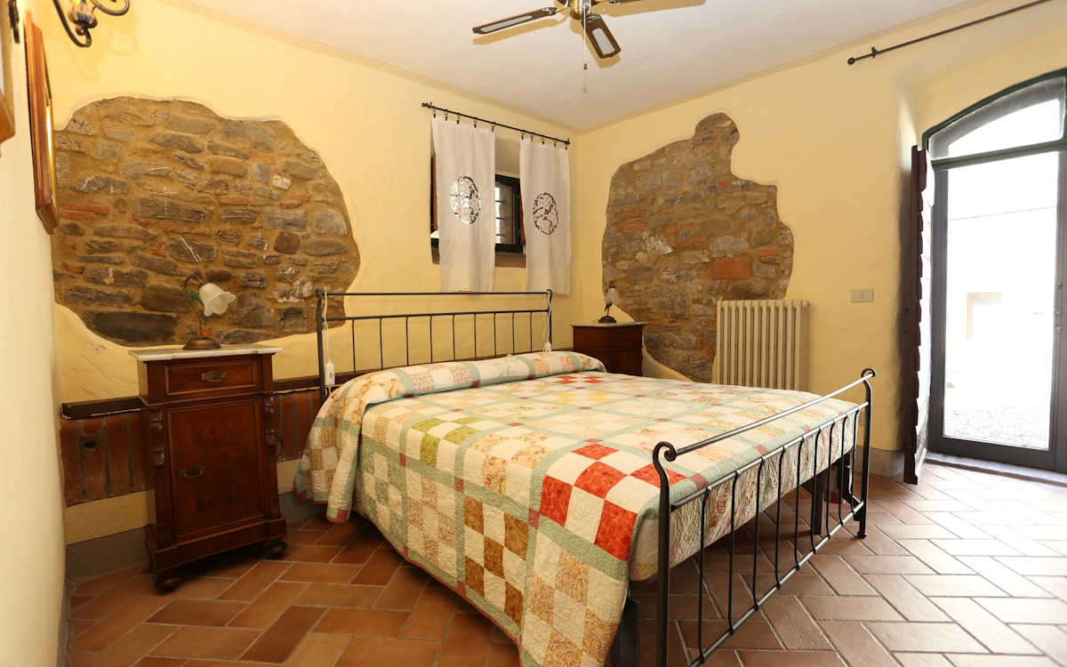 Villa Gaiole 4, Schlafzimmer 2 Untergeschoss (2) Villa Gaiole 4, Schlafzimmer 2 Untergeschoss (2)
