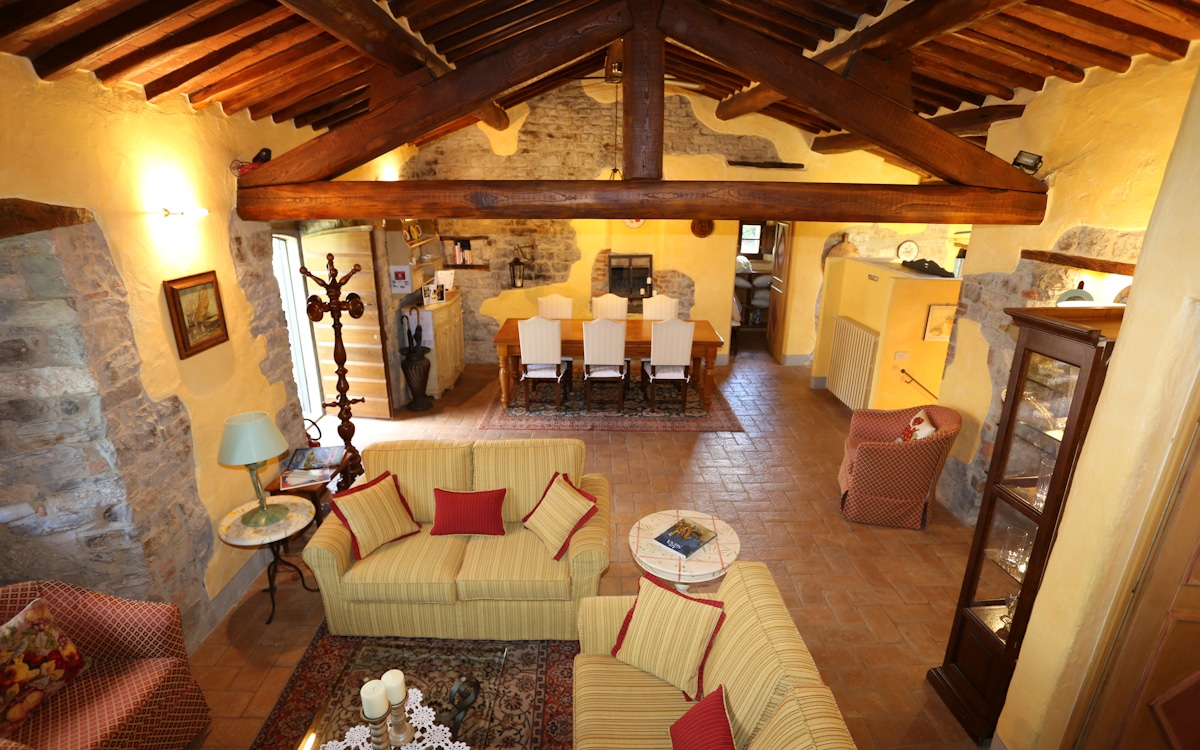 Villa Gaiole 4, Wohnzimmer Obergeschoss (2) Villa Gaiole 4, Wohnzimmer Obergeschoss (2)