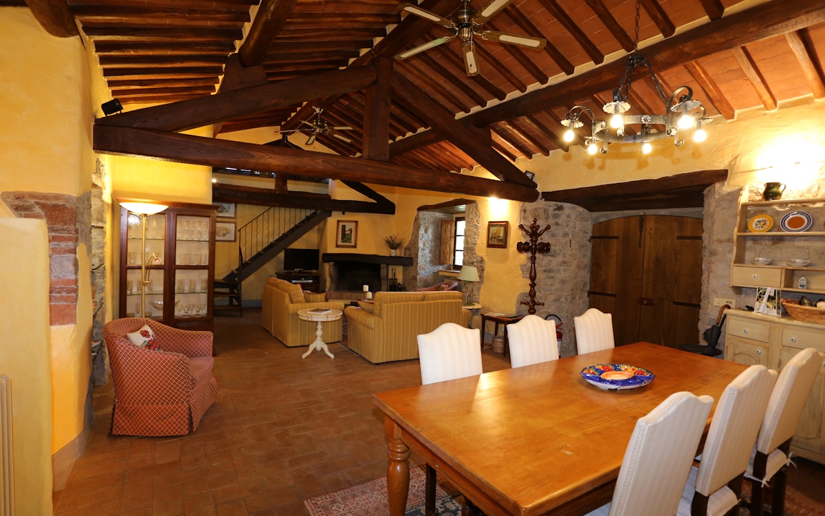 Villa Gaiole 4, Wohnzimmer Obergeschoss (4) Villa Gaiole 4, Wohnzimmer Obergeschoss (4)