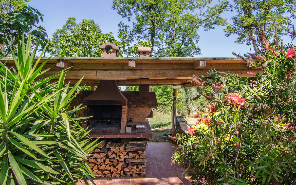 Agriturismo Crespina 2, seitliche Terrasse (3)