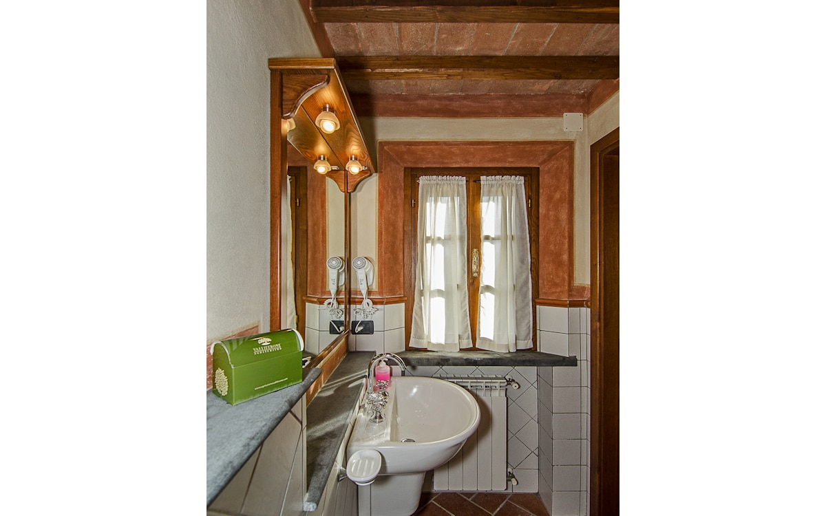 Agriturismo Crespina 2, FeWo AC21 Badezimmer Agriturismo Crespina 2, FeWo AC21 Badezimmer