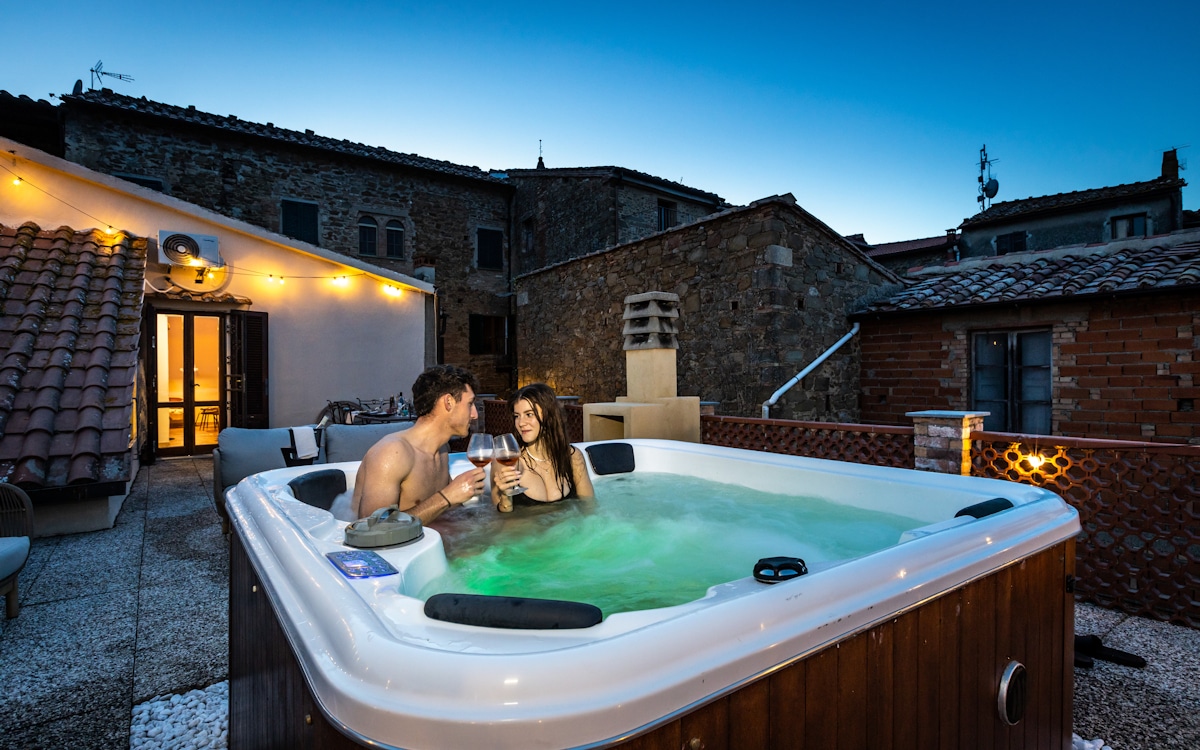 Ferienwohnung Rivalto 4 Whirlpool(3)