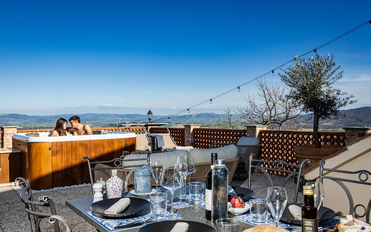 Ferienwohnung Rivalto 4 Whirlpool(6)