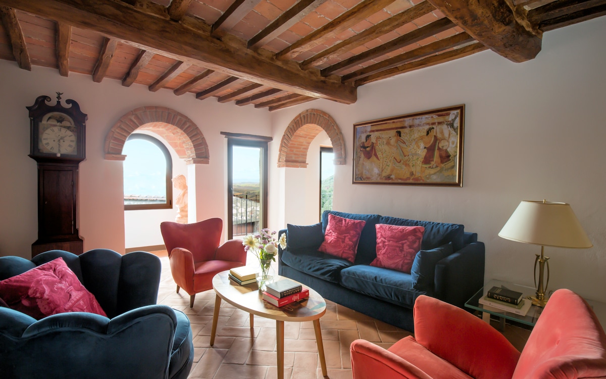 Ferienwohnung Trequanda | Sofalandschaft im Wohnzimmer Ferienwohnung Trequanda | Sofalandschaft im Wohnzimmer