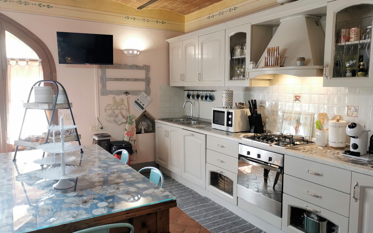 Villa Arezzo FeWo AN3E Esstisch Villa Arezzo FeWo AN3E Esstisch