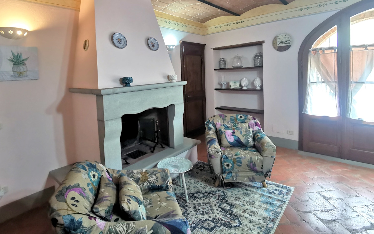 Villa Arezzo FeWo AN3E Kamin