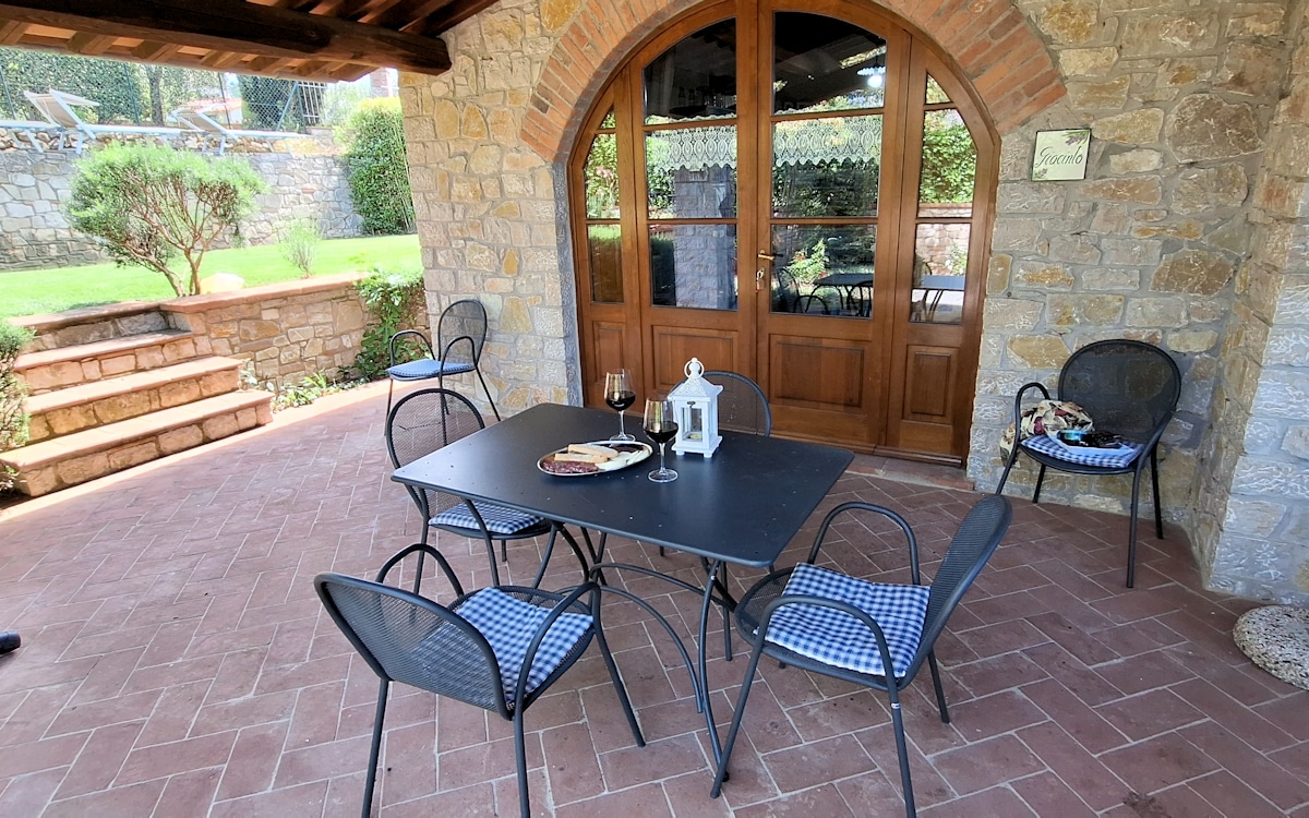 Ferienhaus Brolio 1g, überdachte Terrasse (3) Ferienhaus Brolio 1g, überdachte Terrasse (3)
