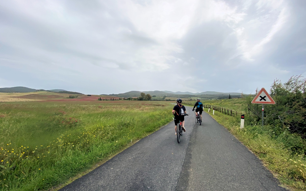 E-Bike-Tour Toskana, geteerte Strasse