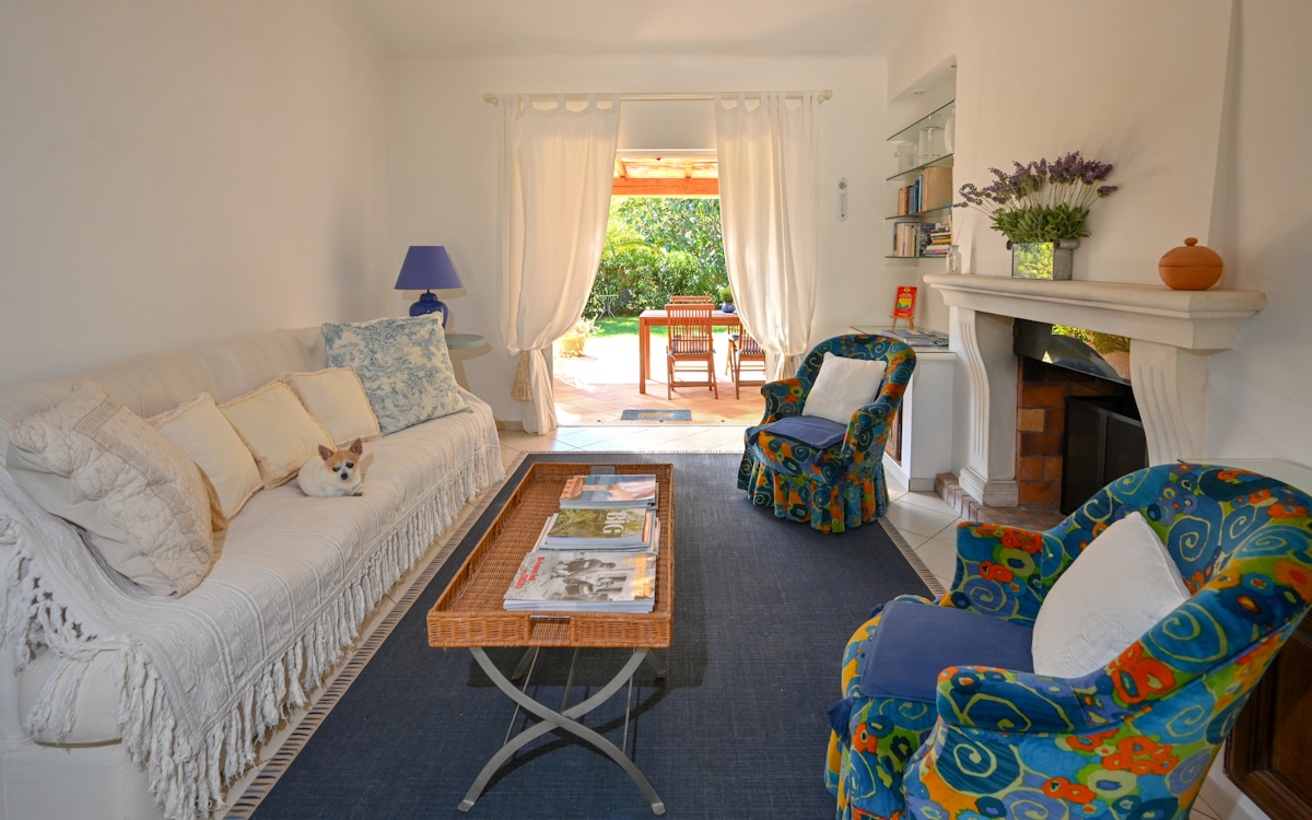 Ferienhaus Saint Tropez, Wohnzimmer (3) Ferienhaus Saint Tropez, Wohnzimmer (3)