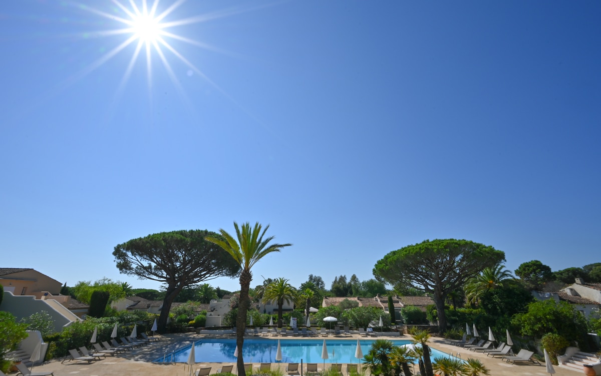 Ferienhaus Saint Tropez, beheizter Pool (1) Ferienhaus Saint Tropez, beheizter Pool (1)
