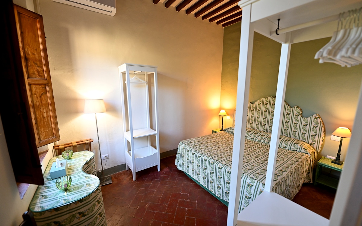 Ferienhaus Camugliano, 1. Schlafzimmer (6) Ferienhaus Camugliano, 1. Schlafzimmer (6)