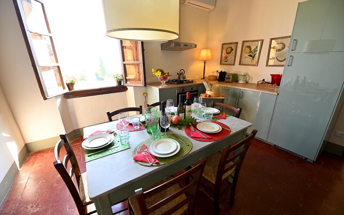Ferienhaus Camugliano, Wohnküche (1) Ferienhaus Camugliano, Wohnküche (1)