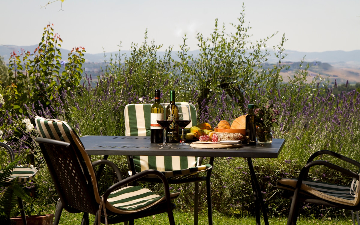 Cottage Toskana 2, Ferienwohnung Pero, Terrasse (1) Cottage Toskana 2, Ferienwohnung Pero, Terrasse (1)