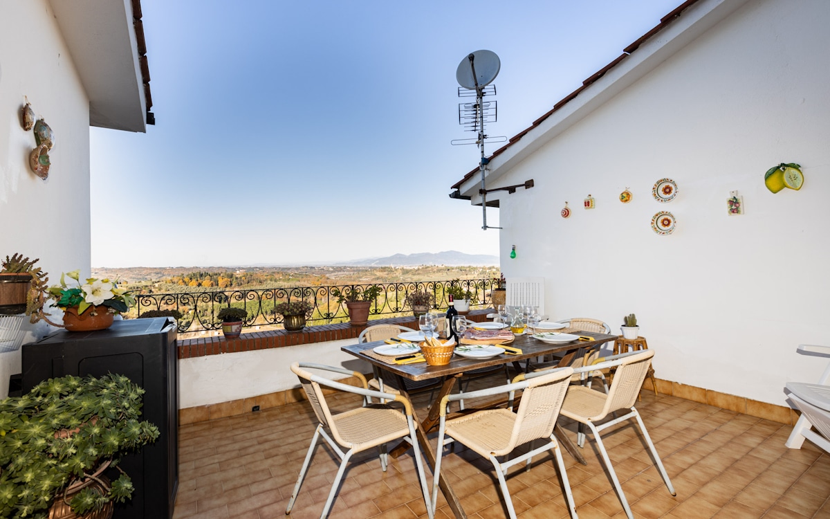 Ferienhaus Morrona 2, Terrasse (1) Ferienhaus Morrona 2, Terrasse (1)