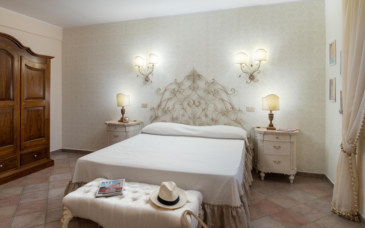 Villa Montaione, 3. Schlafzimmer (2) Villa Montaione, 3. Schlafzimmer (2)