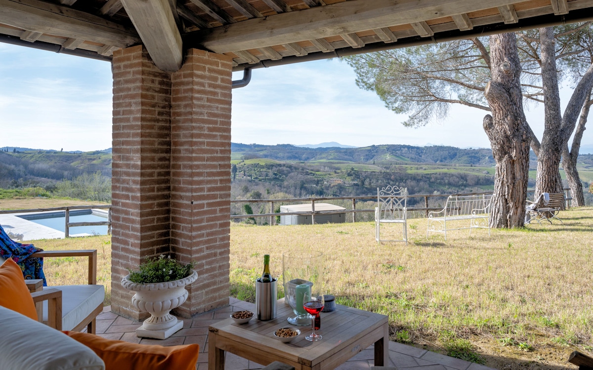 Villa Montaione, Loggia (7) Villa Montaione, Loggia (7)
