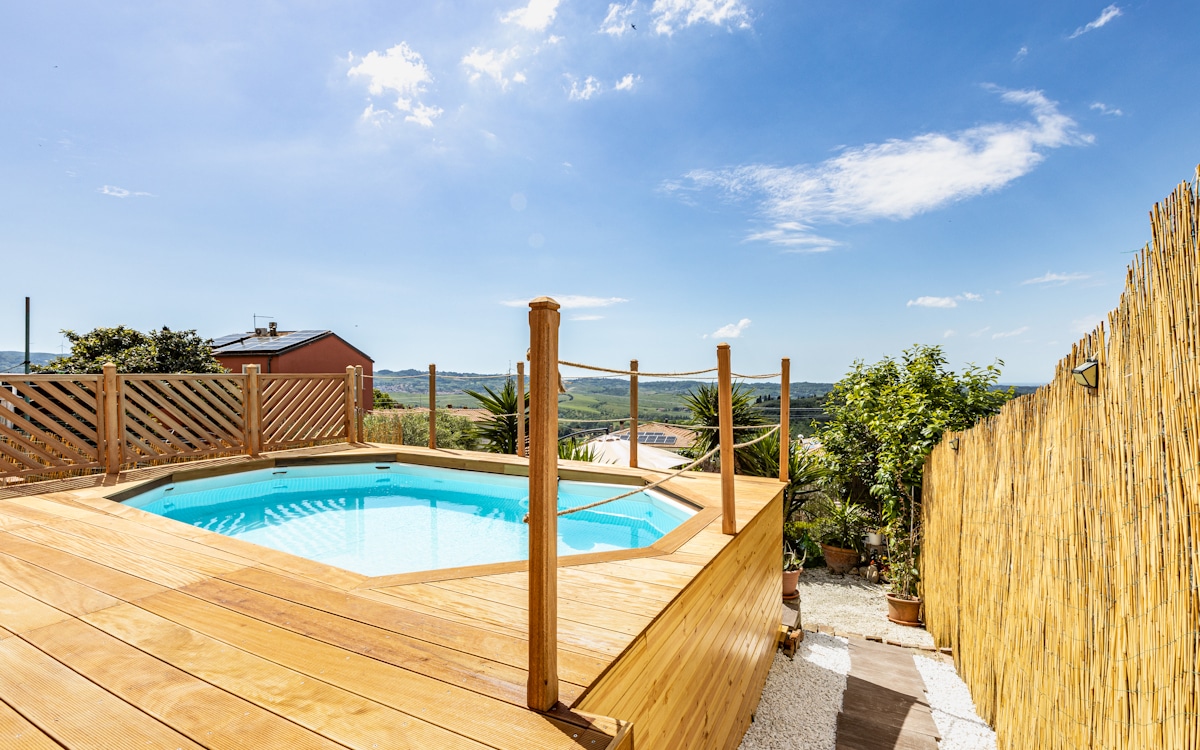 Ferienhaus Morrona, Swimmingpool und Terrasse (15) Ferienhaus Morrona, Swimmingpool und Terrasse (15)