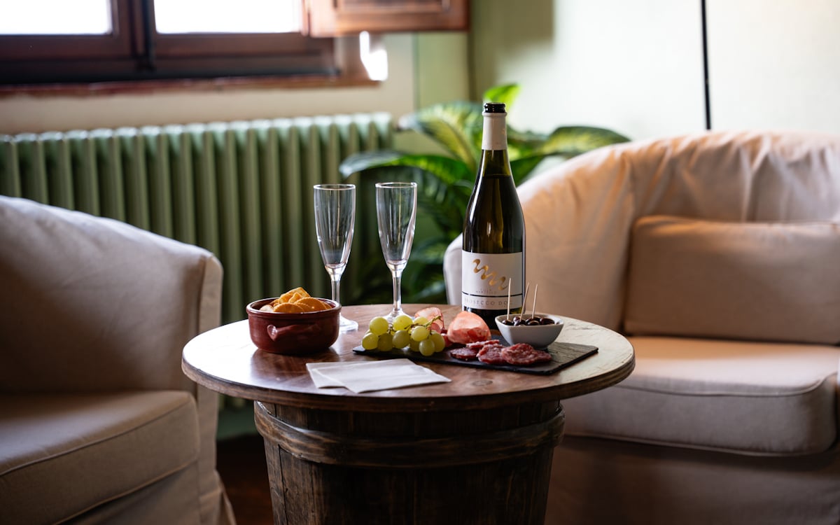 Aperitiv im Kaminzimmer